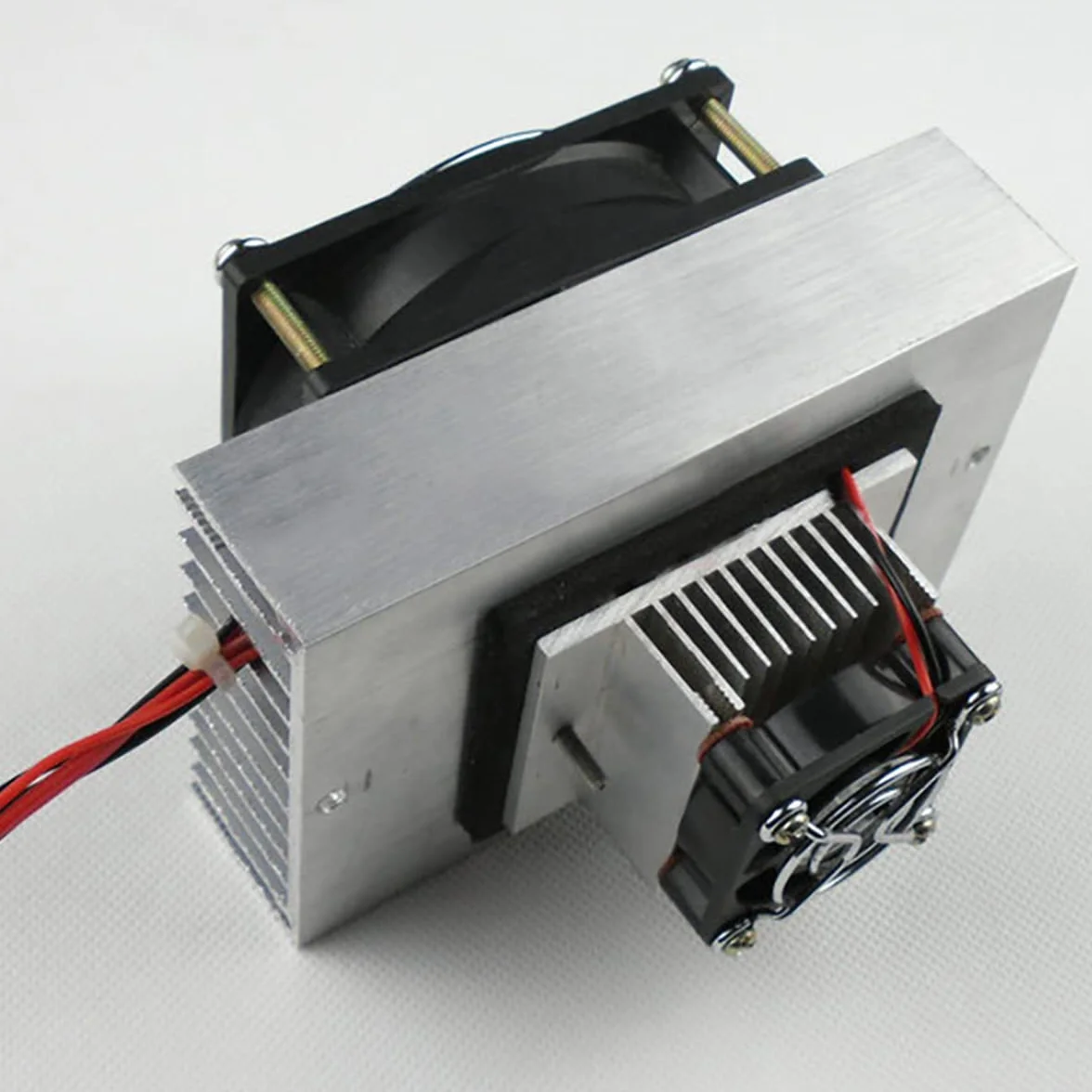 DC 12 V FAI DA TE Termoelettrico Peltier Refrigerazione Sistema di Raffreddamento Kit Semiconduttore Cooler Dissipatore di Calore Conduzione Modulo Frigo Mini Condizionatore D'aria